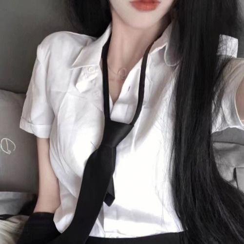 人海浪蝶 海报