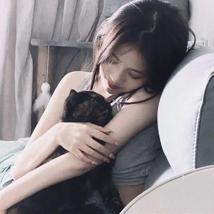 亡骸游戏 海报